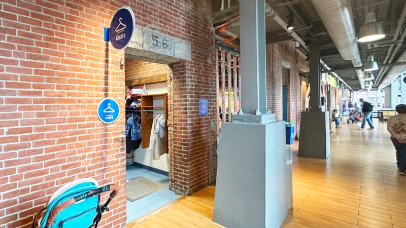 ボストン・チルドレンズ・ミュージアム1階のコートルーム