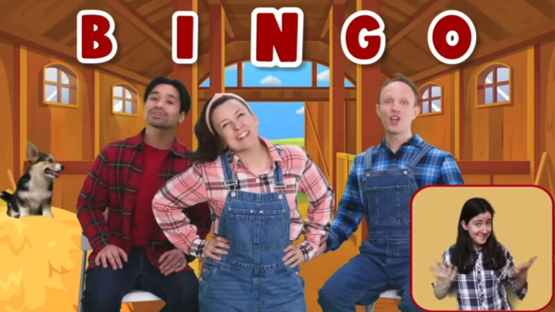 乳幼児向け動画で歌を歌う出演者たちのスクリーンショット