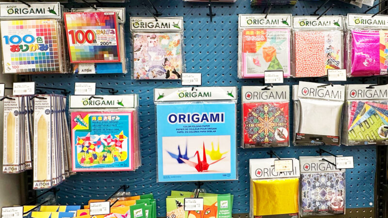 Blick Art Materialsで販売されている折り紙