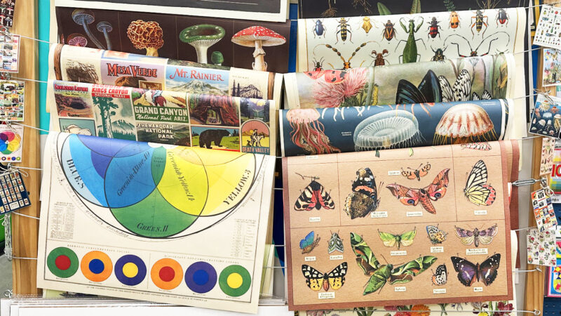 Blick Art Materialsで販売されているアンティーク風ポスター