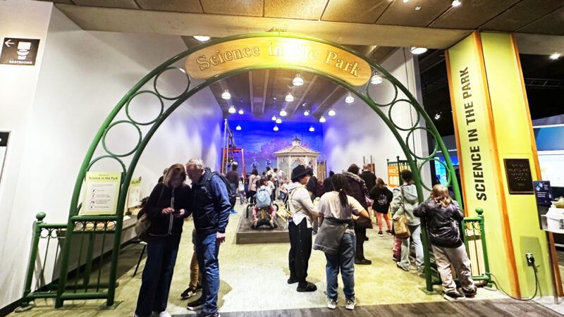 Science in the Parkの体験展示