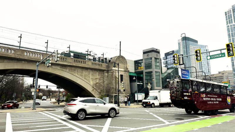 Science Park駅の外観